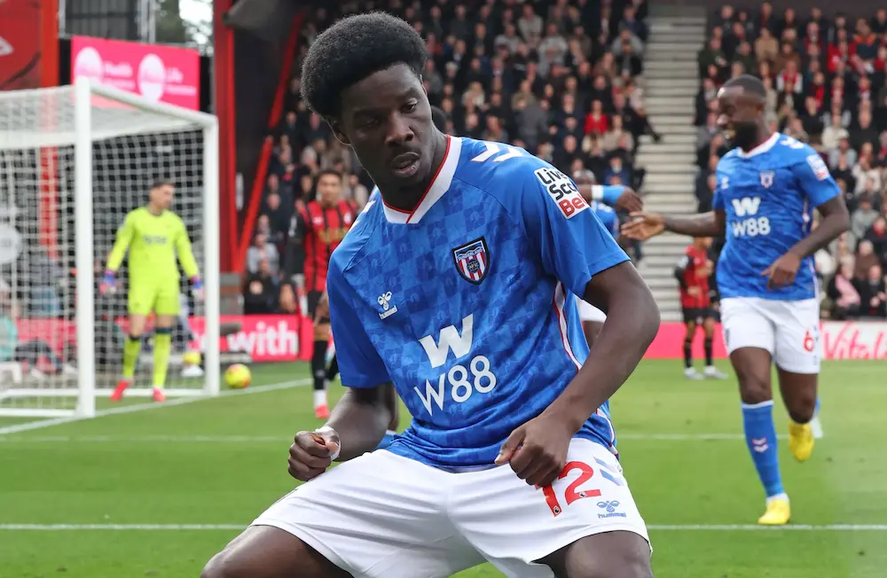 Logo W88 trên áo đấu chính thức của CLB Sunderland AFC mùa giải 2025/2026 khẳng định tiềm lực tài chính.